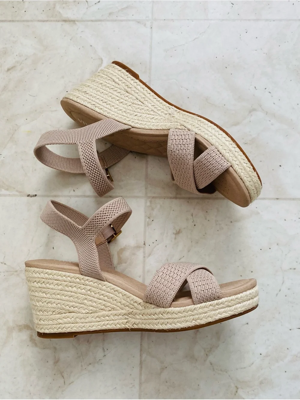 $119 NWOT Vivaia Sally Pro Almond Beige Color Round Toe Wedge Sandals Sz 6.5/37